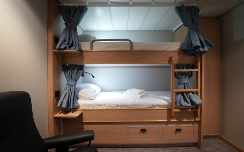 Gemi Mobilyalarında Özel Tasarımın Sağladığı Avantajlar